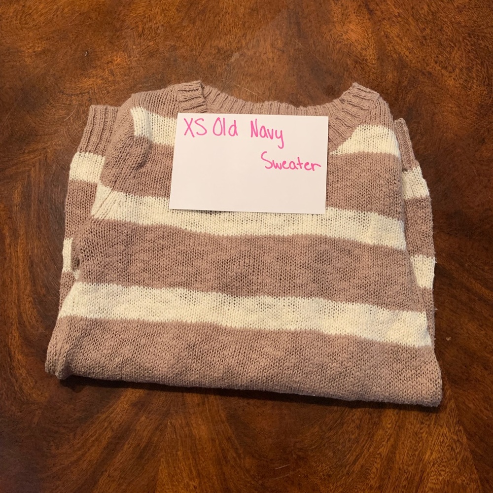 COZY OLD NAVY SWEATER!